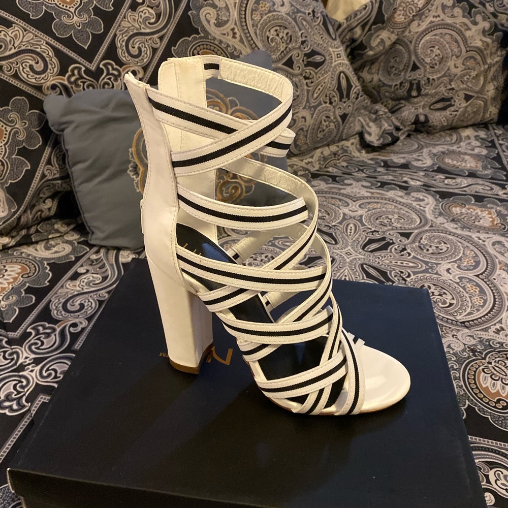 Heels - Picture 2 of 2